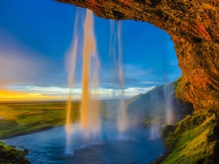 Seljalandsfoss waterfall