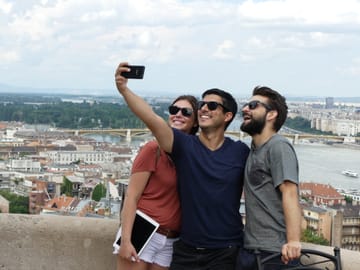 Walking Tour of Matthias Church and Buda's Landmarks