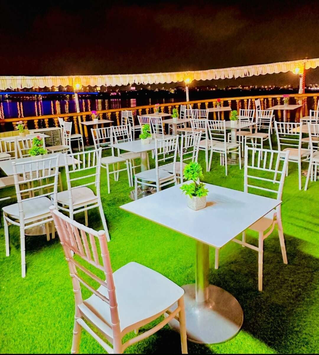 Dubai water canal cruise with dinner