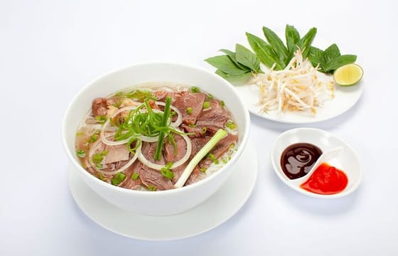 Small Group Hanoi Street Food Tour with a Real Foodie