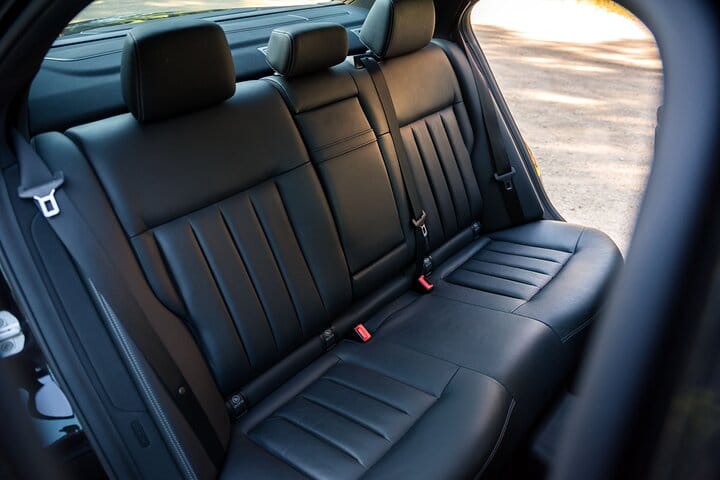 Private Calgary to Banff One-way Transfer in Luxury Car