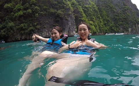 Phi Phi Islands Sunrise Speedboat Tour from Phuket