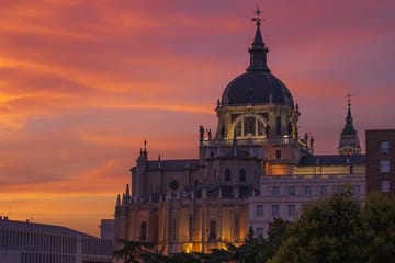 Cultural Bus Tour of Madrid's Art and Literary Heritage