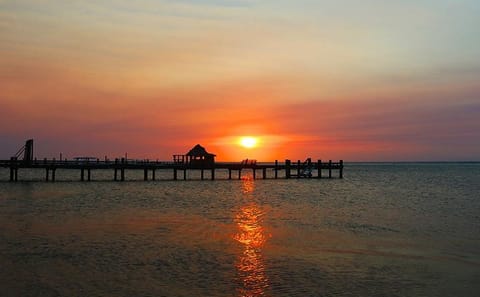 ATV Sunset and Sightseeing Tour in Coxen Hole, Honduras