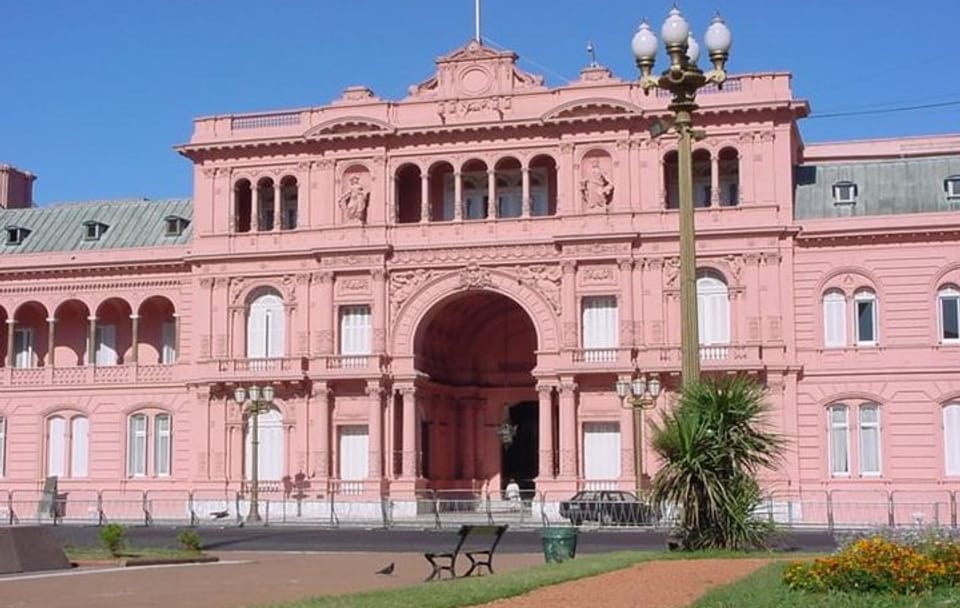 Private Cultural Tour of Buenos Aires' Key Neighborhoods