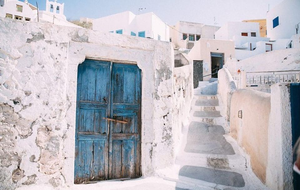 Private 4-Hour Cultural Tour of Emporio and Fira, Santorini