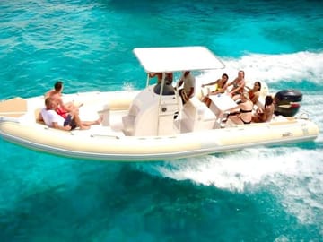 Private Speedboat Adventure with Hotel Transfer in Sharm El Sheikh