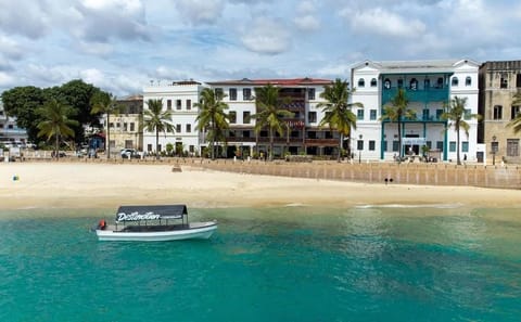 Zanzibar: 8 Days Best Holiday Vacations For The Backpackers