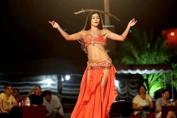 Red Dunes Safari Adventure with BBQ Dinner in Dubai