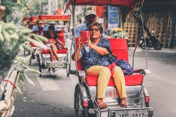 Hanoi Cultural Photo Tour with Ao Dai and Rickshaw Ride
