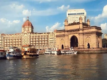 Cultural Tour of Agra and Hyderabad's Historic Monuments