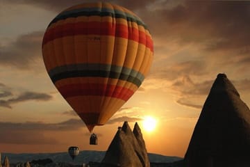 Cappadocia Hot Air Balloon w/ Champagne & Snack
