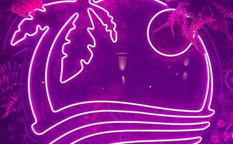 Nightlife Bar Crawl Experience in Chora, Ios