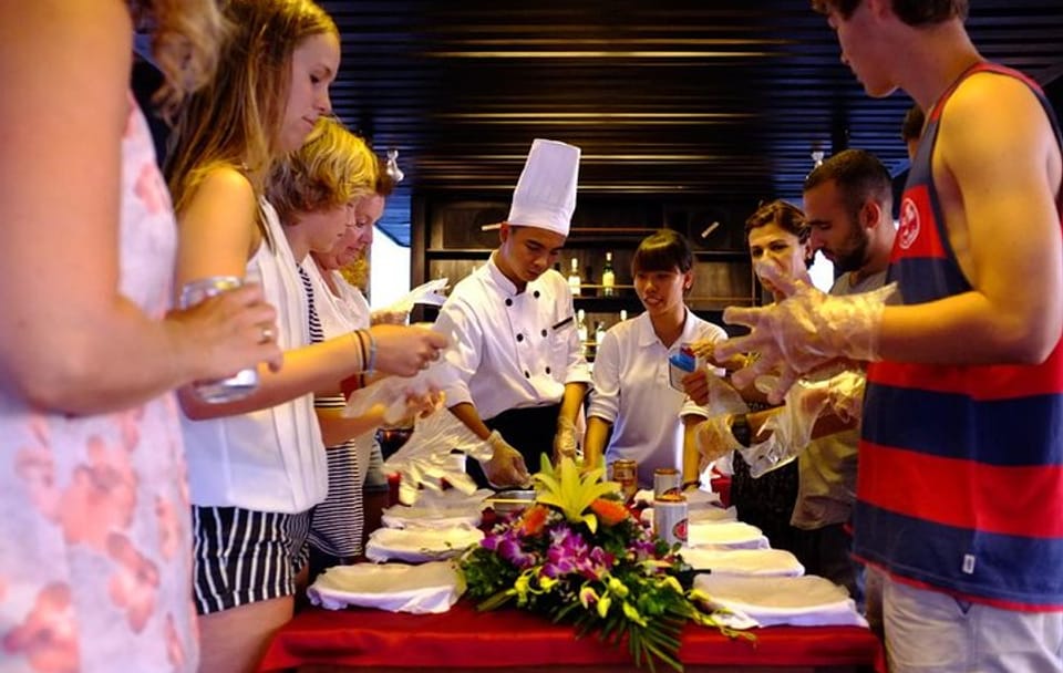 Halong Bay Luxury 2-Day Cruise with Kayaking and Island Visit