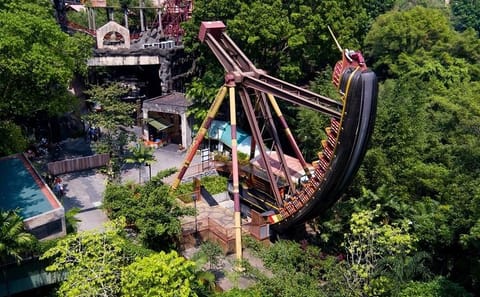 Sunway Lagoon Admission Ticket with Round-Trip Transfer