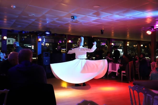 Bosphorus Dinner Cruise in Istanbul with Turkish Night Show 7