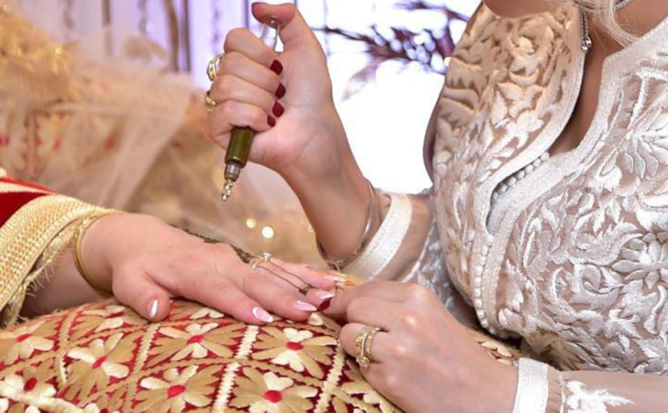 Traditional Moroccan Henna Experience in Tangier