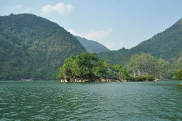 Kayaking Adventure at Ba Be Lake, Bắc Kạn Province