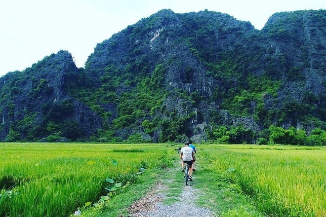 Tam Coc cycling
