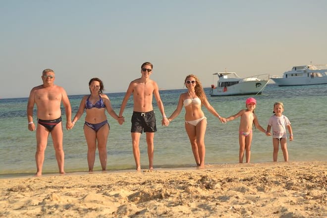 Abu Munkar Island Trip by speed boat Hurghada