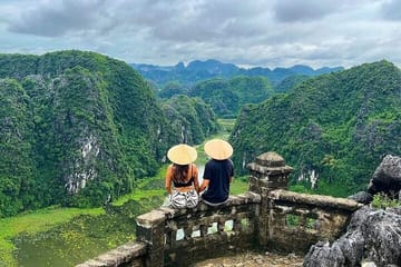 Luxury Day Tour of Hoa Lu, Trang An & Mua Cave from Hanoi