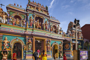 Walking Tour of Little India in Singapore