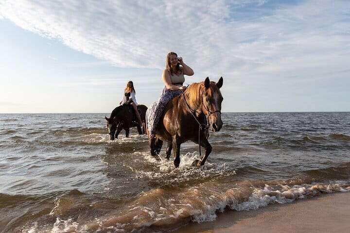 Horse Riding Tour Two Hours Sun &amp; Sea With Transfer - Hurghada