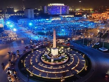 Cairo by Night: Traditional Horse Carriage Ride & City Tour