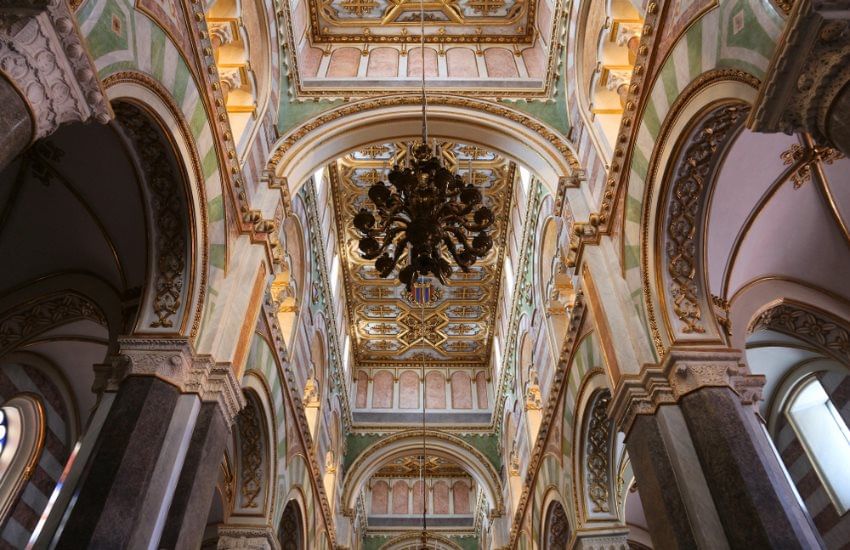 Altamura and Gravina, from the Claustri to the Cathedral Tour from Matera