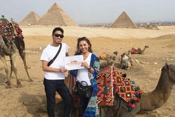 Cairo Highlights Day Tour: Giza Pyramids, GEM & Khan El Khalili Bazaar