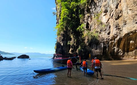 Kayaking Adventure to Three Islands in Ko Lanta Yai