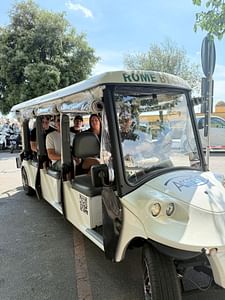 Rome: 1,5H Gianicolo and Trastevere Guided Tour on a Golf Cart at sunset (8pm)