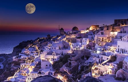 Santorini Photography Tour: Explore Akrotiri and Fira