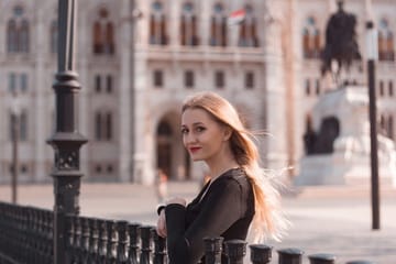 Professional Photo Shoot Tour in Budapest