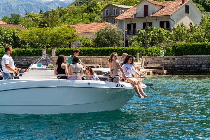 Kotor Fast-Track: Perast Old Town & Our Lady of the Rocks 7