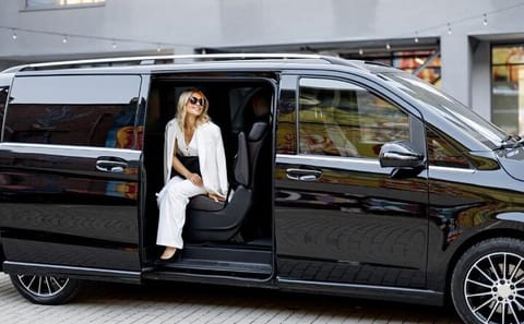 Private Airport Transfer Between Antalya Airport and Hotels