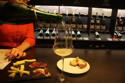 Champagne Tasting Lunch & Historical Neighborhood Visit