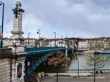 Lyon: Private Historic Guided Tour
