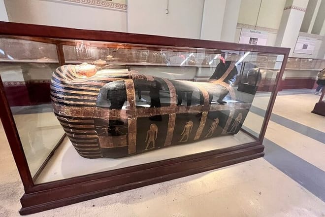 Pyramids of Giza And Egyptian Museum Day Tour By Plane From Sharm 8