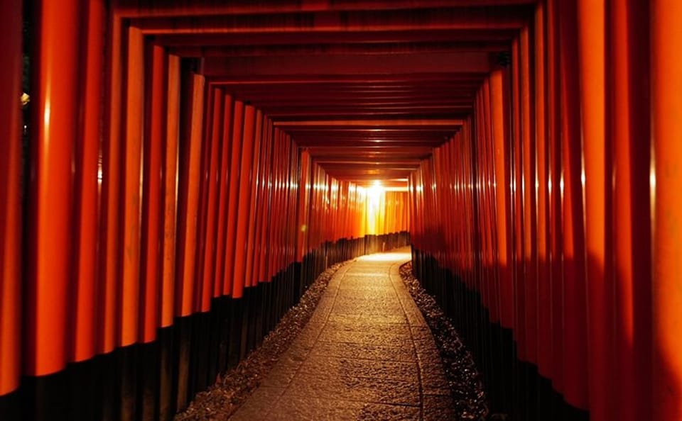 Kyoto Fushimi Inari Night Walking Tour