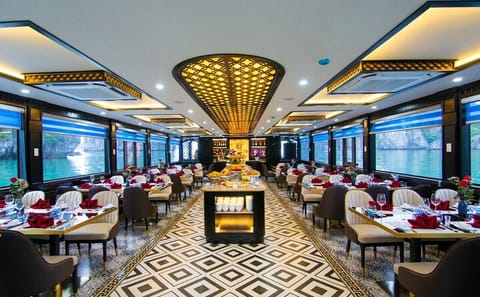 Luxury 1-Day Ha Long Bay Cruise with Buffet Lunch and Island Visit