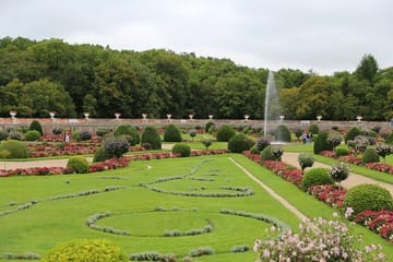 Walking Tour of Chenonceaux Château and Gardens in France