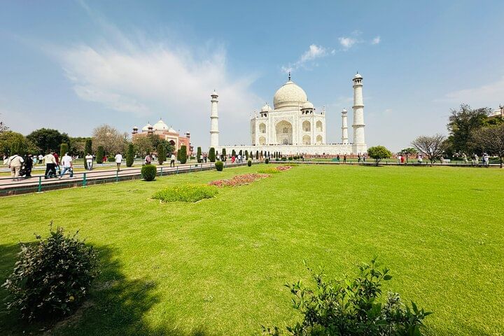 From Delhi: 2 Days Taj Mahal and Agra Overnight Tour