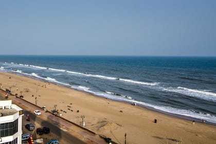 Full Day Private Tour to Konark Temple and Puri from Bhubaneswar