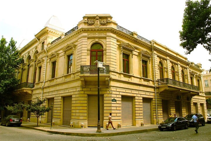 National_Museum_of_History_of_Azerbaijan_Tour_Oil_boom
