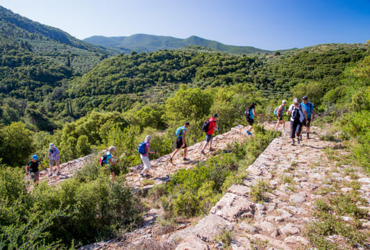Hiking Biliovo Trail