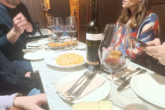 Madrid City Wine Tour and Pairing - Photo 1