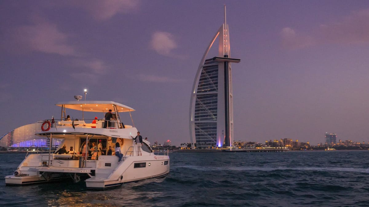 Dubai Dhow Marina Cruise: “From Traditional Charm to Modern Luxury”