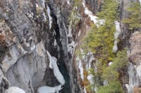 Johnston Canyon, Marble Canyon Icewalk and Banff Town day tour 7