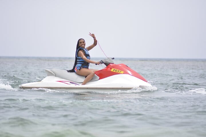 Jet Ski Riding Experience in Montego Bay  9